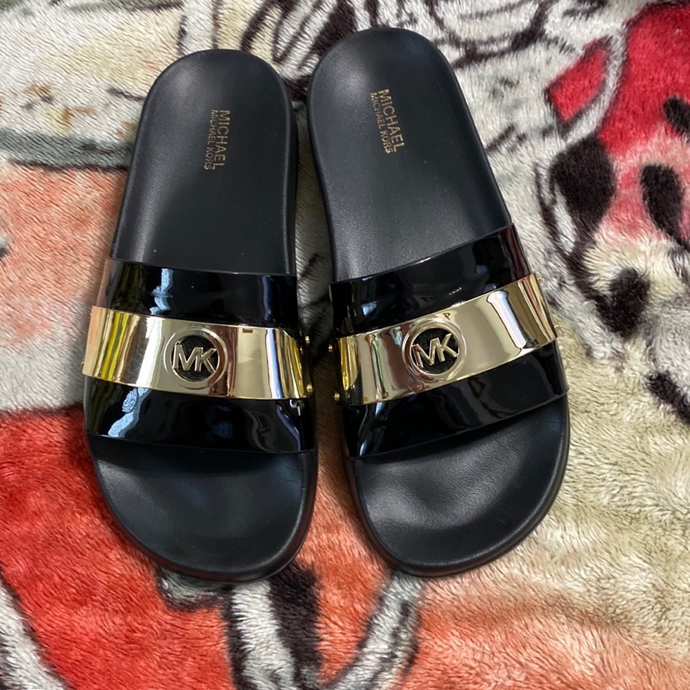 michael kors slides